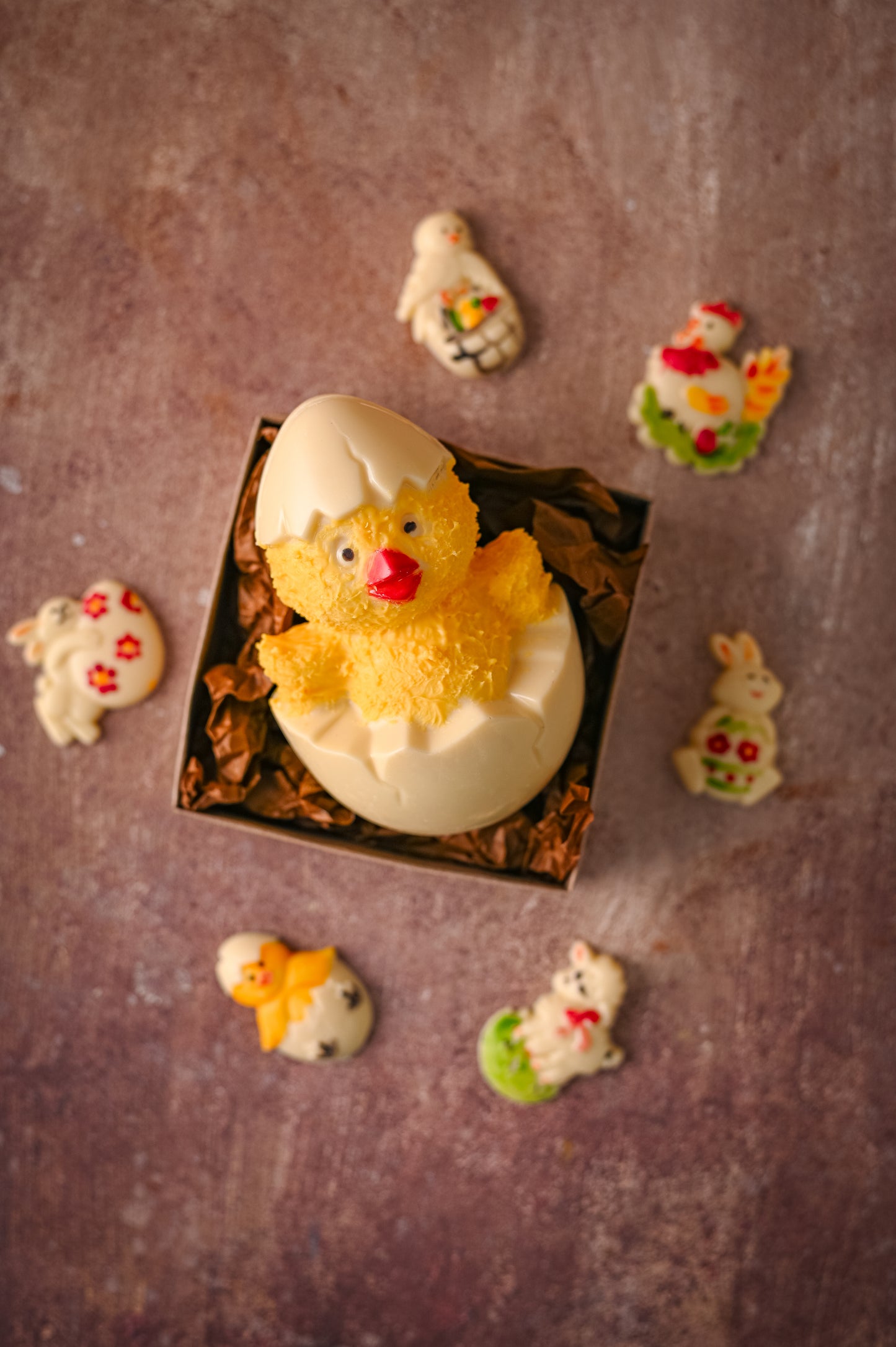 Ръчно изработено великденско пиле