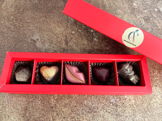 Ръчно изработени бонбони колекция Свети Валентин - 5 броя
